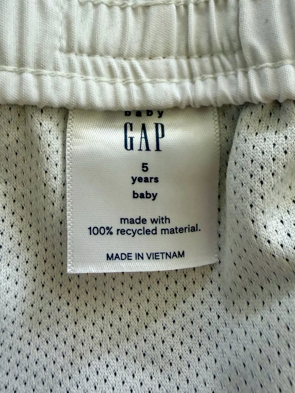 Baby Gap Boys Size 5T Retro Boardshort Swim Trunks, Navy w/ Rainbow Stripes